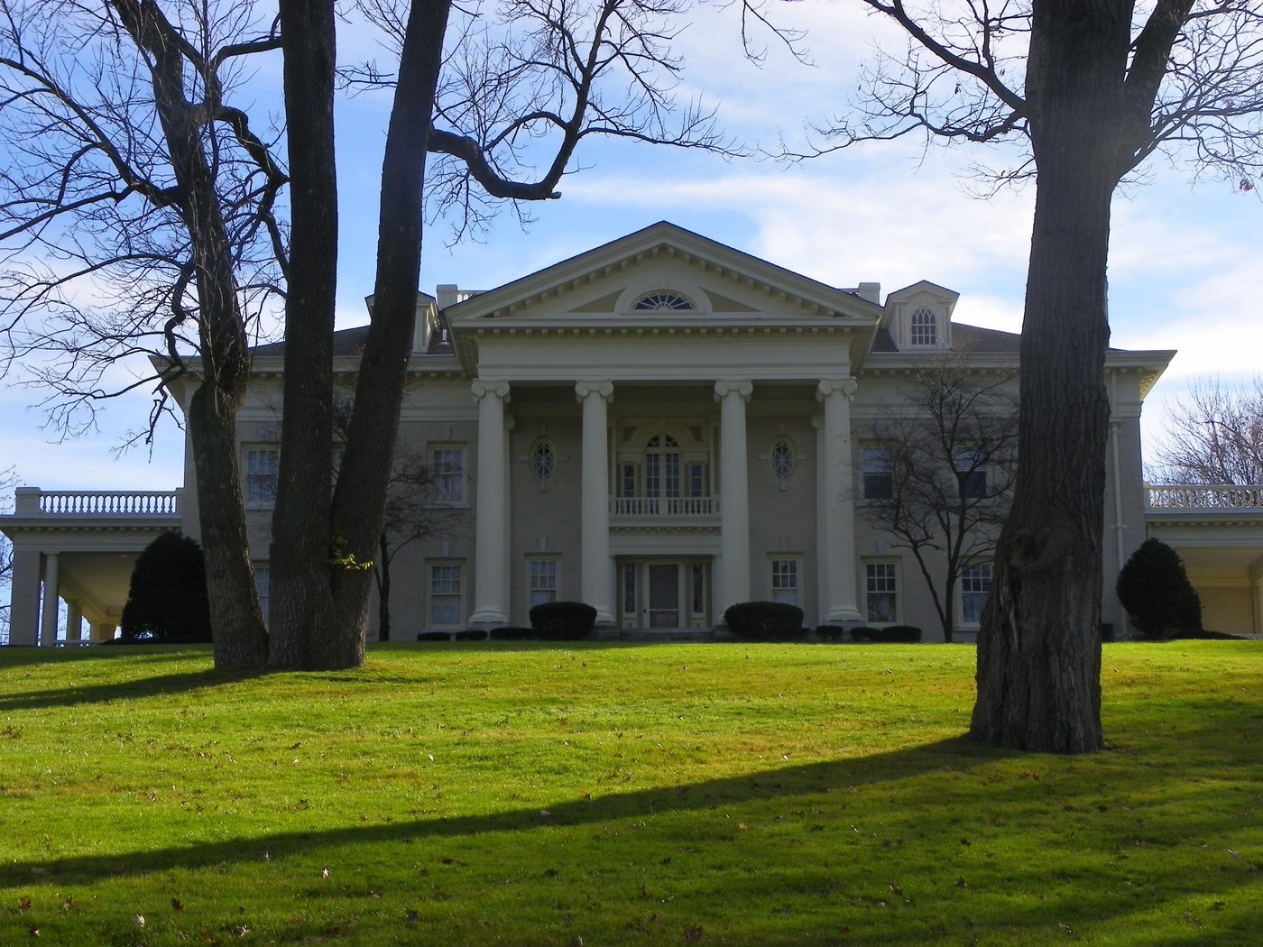 Tree-lined residential street in Oakwood, Ohio — one of the Dayton metro's most prestigious communities